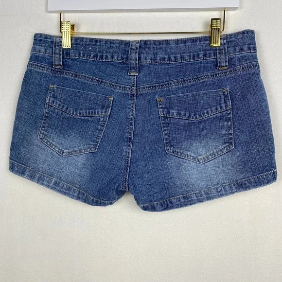 Arizona Jean Co Women's Juniors‎ Size 11 Medium Wash Denim Jean Shorts - Picture 7 of 8